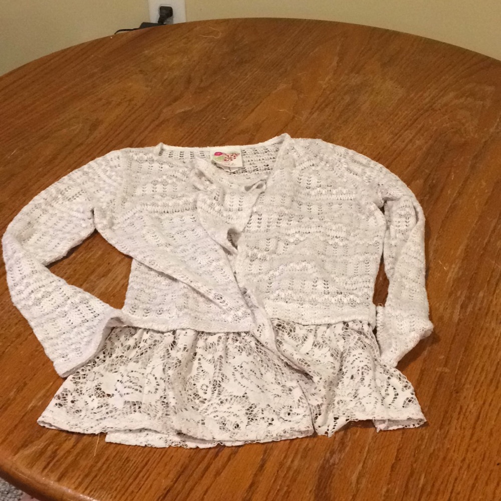 Girls neigh cardigan w/ lace hem.